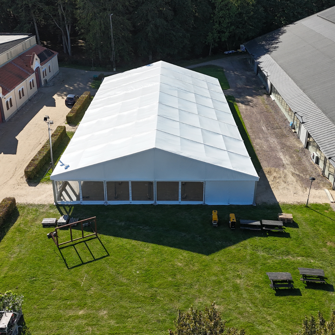 Eventtält 40 m bredd – 4 m benhöjd (pris per m²)